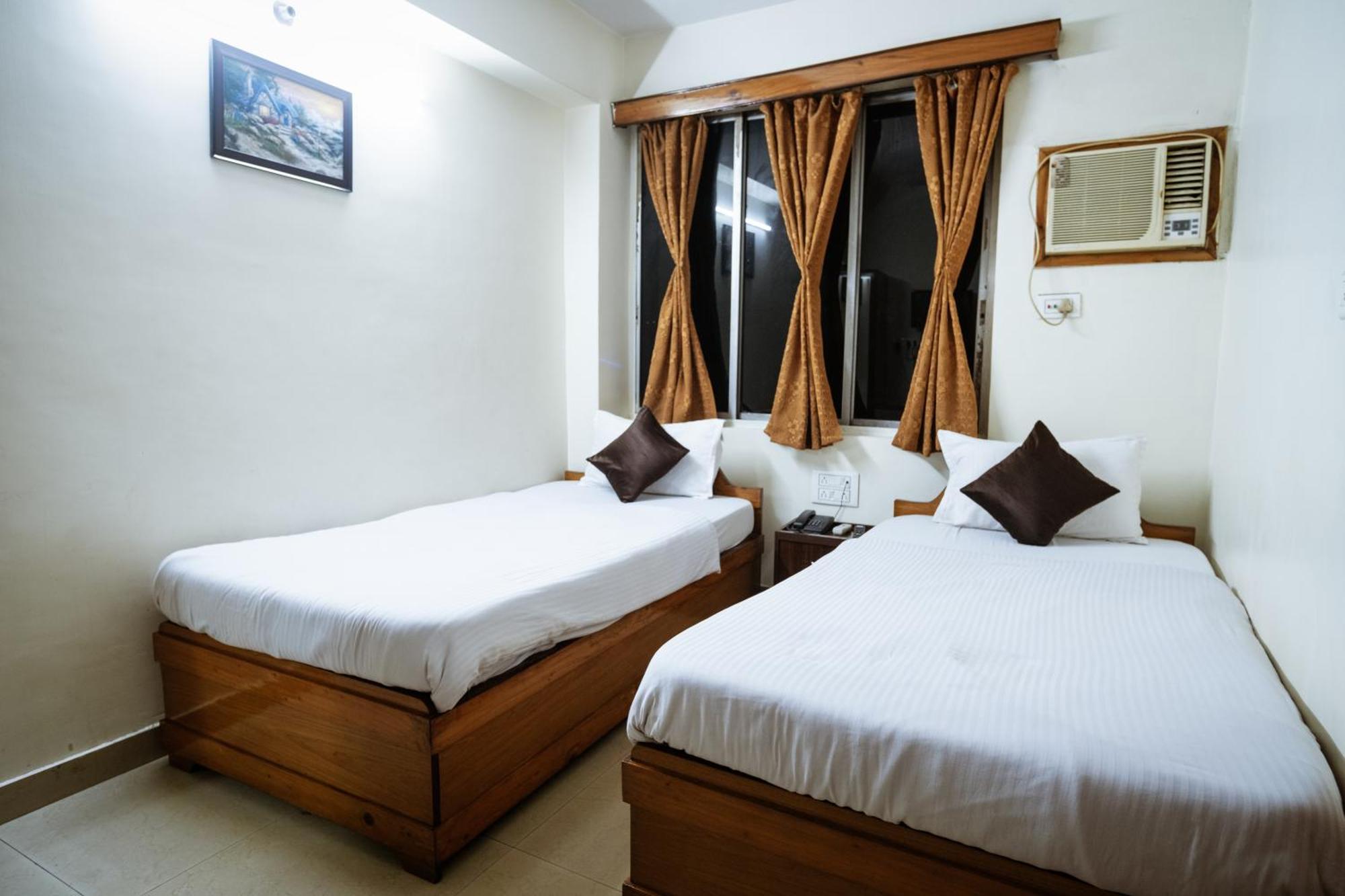 Durgāpur Hotel Ta-Tin מראה חיצוני תמונה