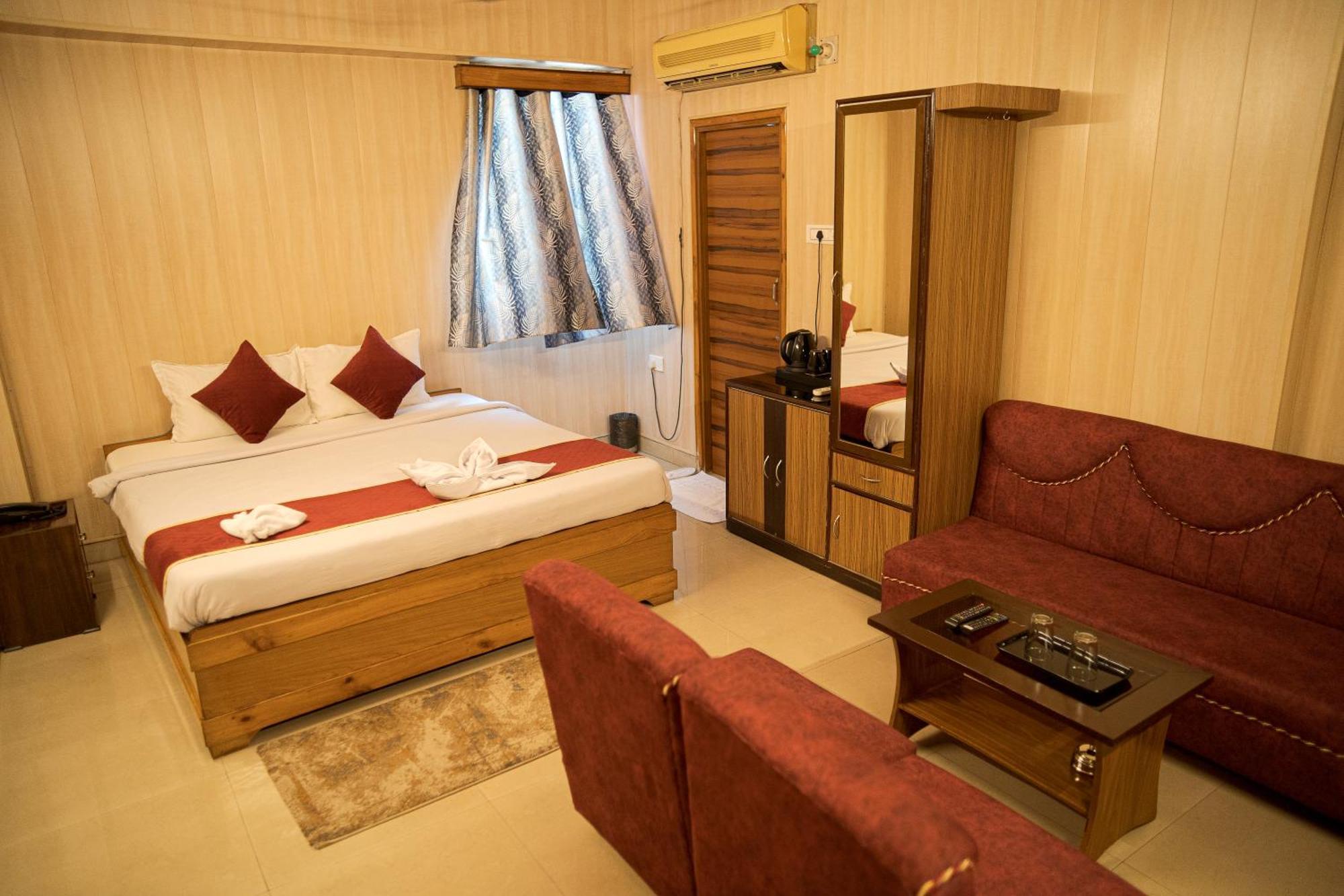 Durgāpur Hotel Ta-Tin מראה חיצוני תמונה